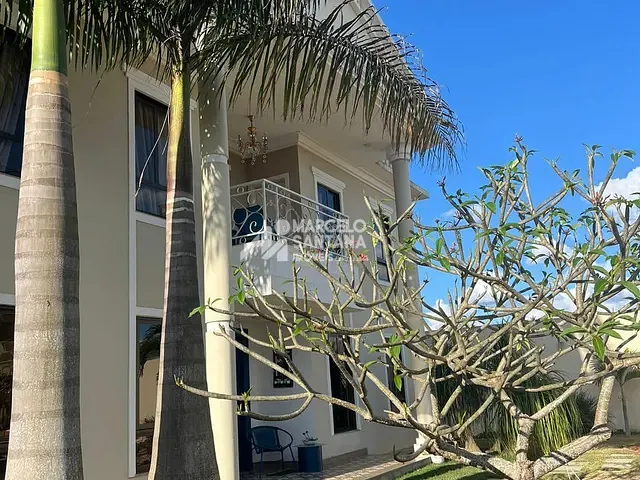 Casa com 1000m² 5 quartos e 5 banheiros, à venda, no bairro Boa Vista em Vitória da Conquista