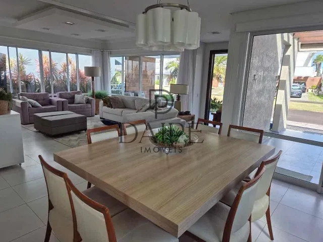 Casa com 380m² 3 quartos e 2 banheiros, à venda, no bairro Atlântida Sul em Osório