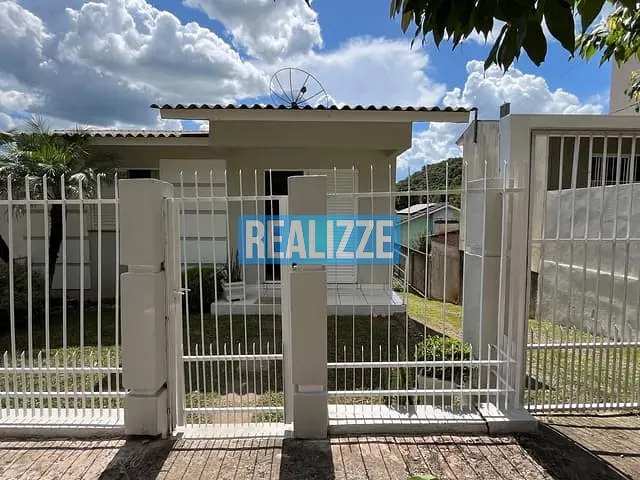 Casa com 300m² 2 quartos e 1 banheiro, à venda, no bairro Guadalupe em Marau