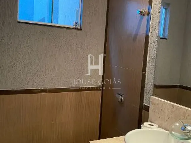 Casa com 403m² 3 quartos e 4 banheiros, à venda, no bairro Jardins Lisboa em Goiânia