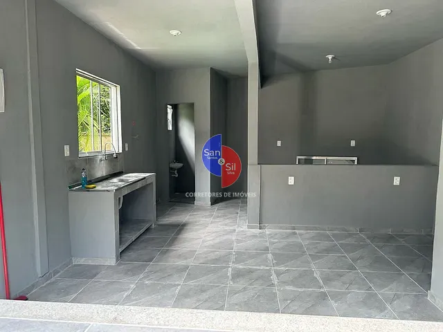 Casa com 555m² 5 quartos e 2 banheiros, à venda, no bairro Centro em Guapimirim