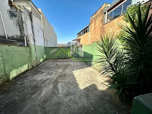 Casa com 180m² 4 quartos e 2 banheiros, à venda, no bairro Parque Xangri-Lá em Contagem