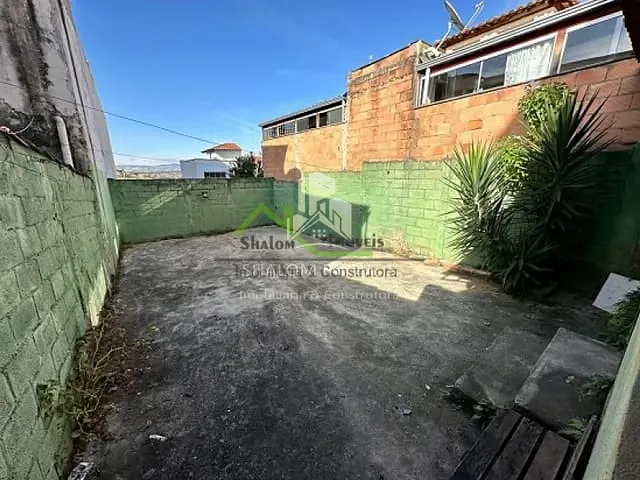 Casa com 180m² 4 quartos e 2 banheiros, à venda, no bairro Parque Xangri-Lá em Contagem