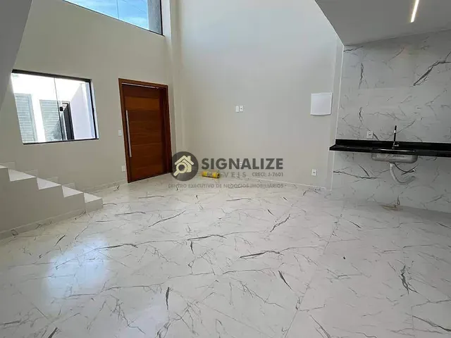 Casa com 75m² 2 quartos e 2 banheiros, à venda, no bairro Guriri em Cabo Frio