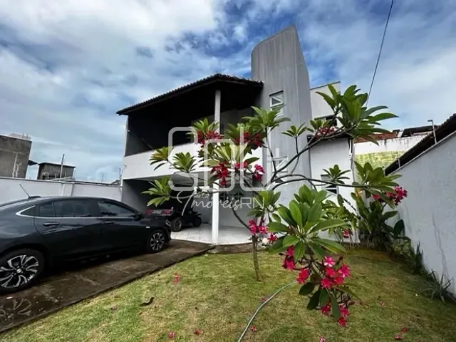 Casa 5 quartos e 5 banheiros, à venda, no bairro Nova Parnamirim em Parnamirim