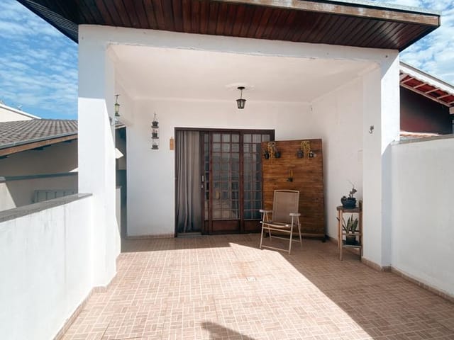 Casa com 100m² 2 quartos e 2 banheiros, à venda, no bairro Jardim Continental 1 em Taubaté