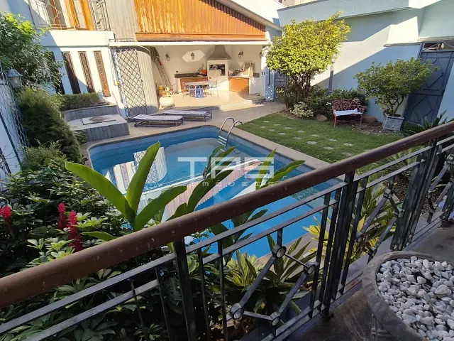 Casa 4 quartos e 3 banheiros, à venda, no bairro Vila Paraíba em Guaratinguetá