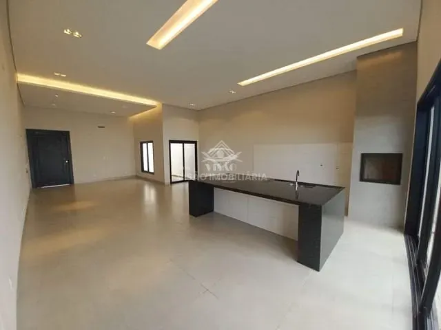 Casa com 352m², à venda, no bairro Aquarela das Artes em Sinop