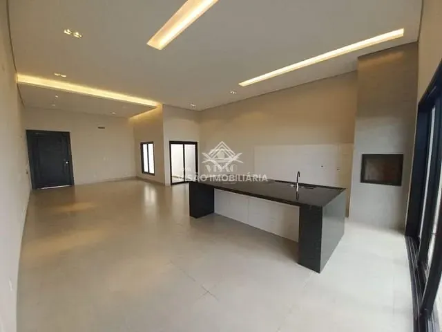 Casa com 352m², à venda, no bairro Aquarela das Artes em Sinop