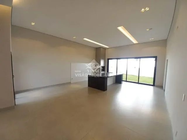 Casa com 352m², à venda, no bairro Aquarela das Artes em Sinop