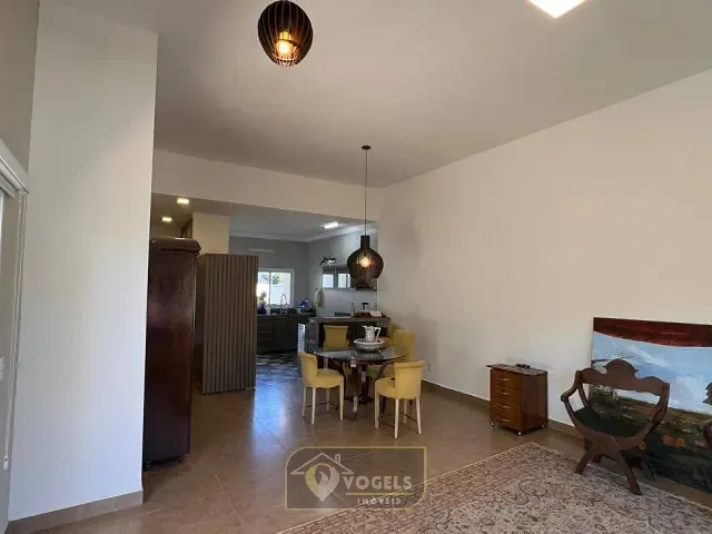 Casa 2 quartos e 3 banheiros, à venda, no bairro Parque Residencial Nova Holanda em Holambra