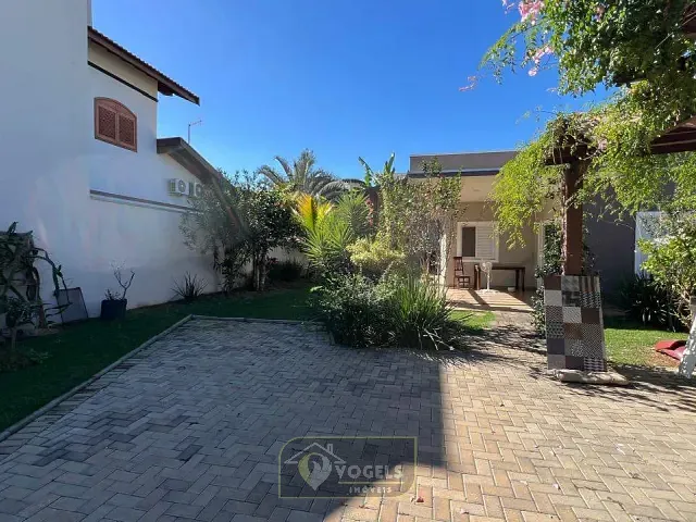 Casa 2 quartos e 3 banheiros, à venda, no bairro Parque Residencial Nova Holanda em Holambra