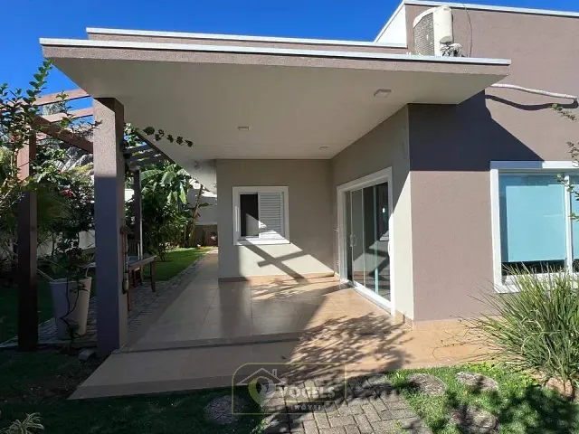 Casa 2 quartos e 3 banheiros, à venda, no bairro Parque Residencial Nova Holanda em Holambra