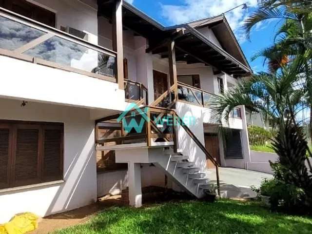 Casa com 458m² 3 quartos e 4 banheiros, para alugar, no bairro Primavera em Novo Hamburgo
