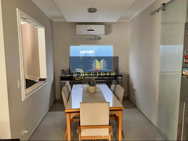 Casa 3 quartos e 4 banheiros, à venda, no bairro Cidade Parquelandia em Mogi das Cruzes