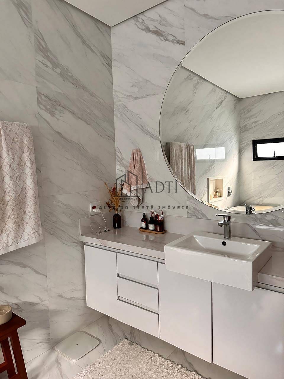 Casa, 3 quartos, 300 m² - Foto 13