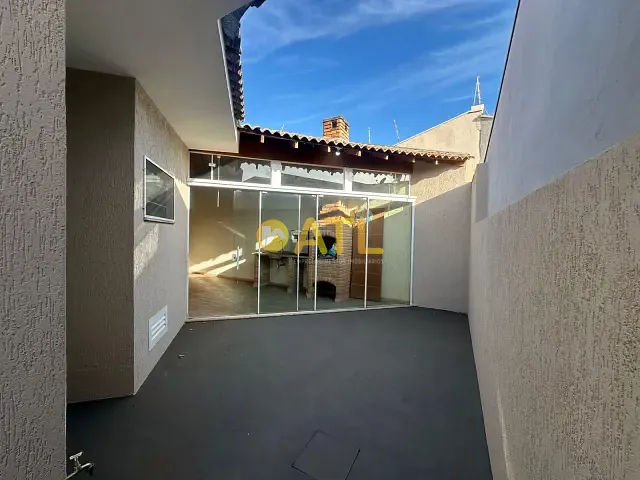Casa 3 quartos e 2 banheiros, à venda, no bairro Vila Soares em Ourinhos