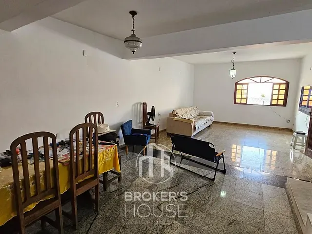 Casa com 387m² 5 quartos e 4 banheiros, à venda, no bairro Jucutuquara em Vitória