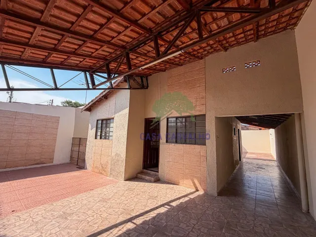 Casa com 200m² 3 quartos e 2 banheiros, à venda, no bairro Almirante Tamandaré (Cohab) em Ladário