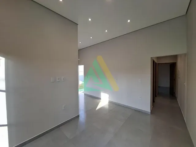 Casa com 200m² 2 quartos e 1 banheiro, à venda, no bairro Jardim Áurea em Mogi Mirim