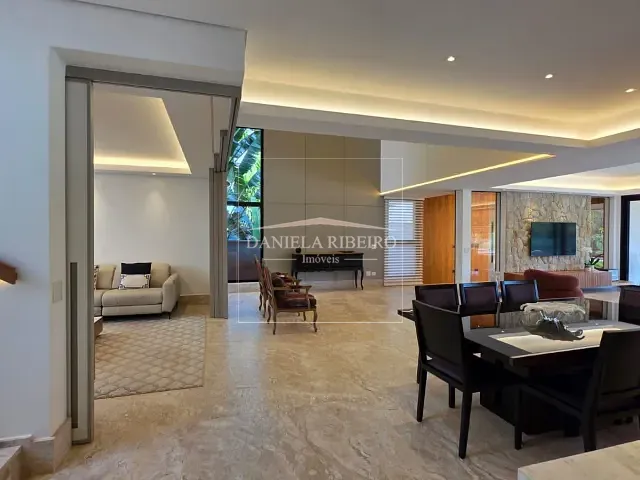 Casa com 600m² 6 quartos e 7 banheiros, à venda, no bairro Esperança em Londrina