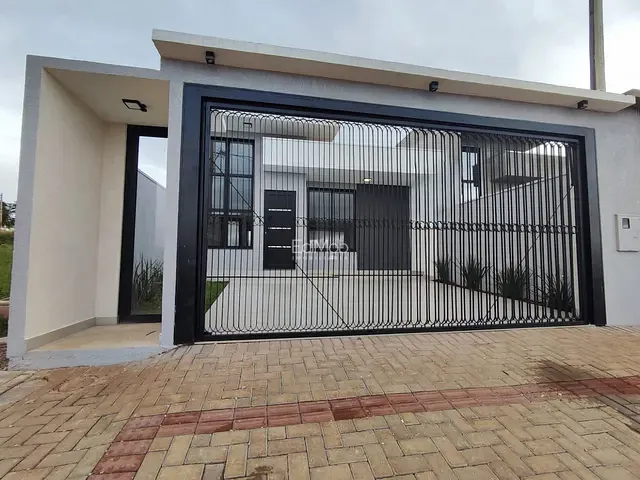 Casa 3 quartos e 2 banheiros, à venda, no bairro Tropical III em Cascavel