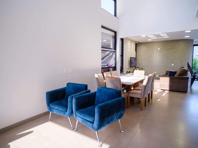 Casa com 300m² 3 quartos e 3 banheiros, à venda, no bairro Porto Madero em Dourados