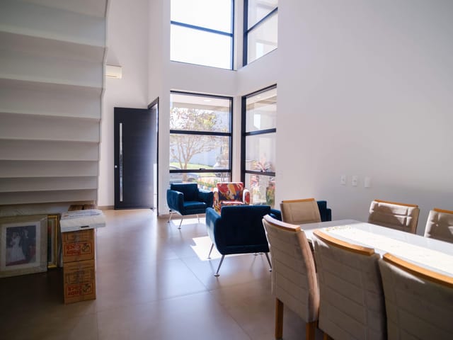 Casa com 300m² 3 quartos e 3 banheiros, à venda, no bairro Porto Madero em Dourados