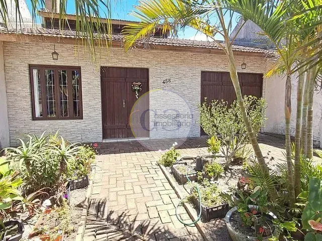 Casa 3 quartos e 3 banheiros, à venda, no bairro Areal em Pelotas