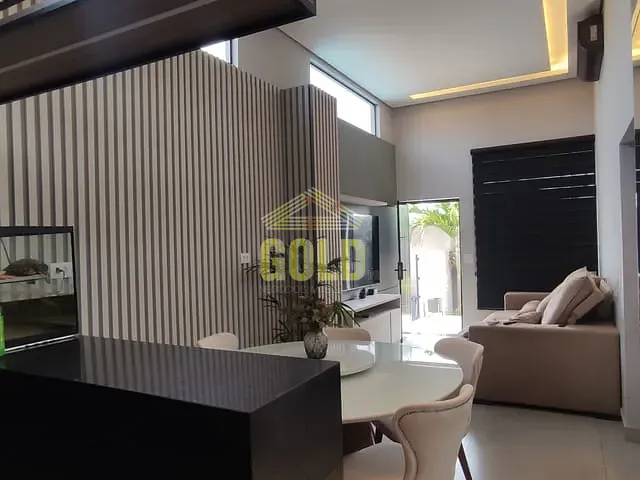 Casa 4 quartos e 2 banheiros, à venda, no bairro Jardim São Vicente Palloti em Londrina