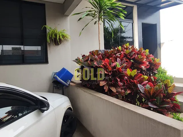 Casa 4 quartos e 2 banheiros, à venda, no bairro Jardim São Vicente Palloti em Londrina