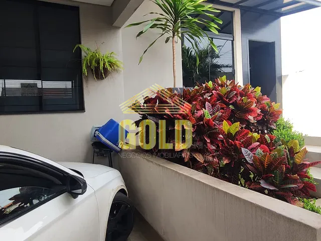 Casa 4 quartos e 2 banheiros, à venda, no bairro Jardim São Vicente Palloti em Londrina