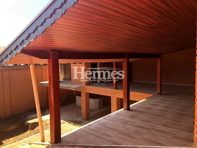 Casa com 600m² 4 quartos e 6 banheiros, à venda, no bairro Cascata em Paulínia