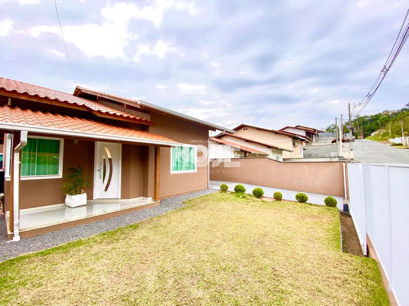 Casa com ampla área de festas! — foto 2