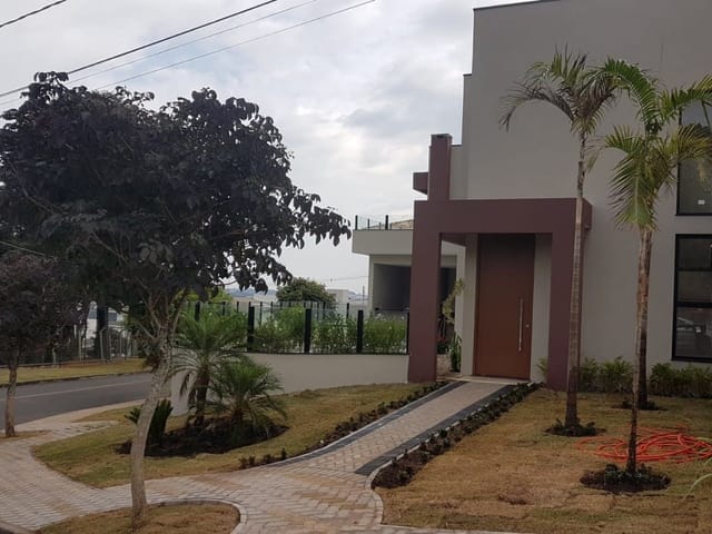 Casa com 330m² 3 quartos e 4 banheiros, à venda, no bairro Jardim Panorama em Vinhedo