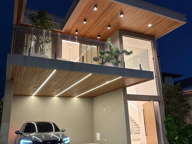 Casa com 302m² 4 quartos e 6 banheiros, à venda, no bairro Aruana em Aracaju