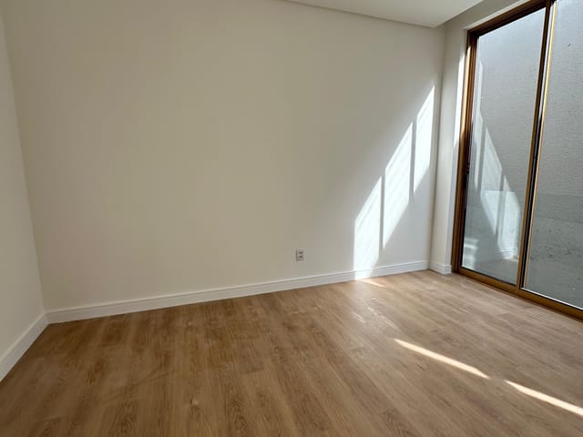Casa com 302m² 4 quartos e 6 banheiros, à venda, no bairro Aruana em Aracaju