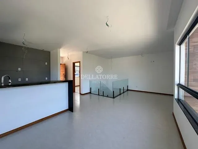 Casa com 1469m² 3 quartos e 3 banheiros, à venda, no bairro Golfe em Teresópolis