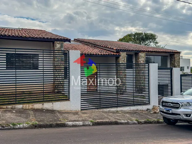Casa com 430m² 3 quartos e 2 banheiros, à venda, no bairro Vila Esperança em Itapira