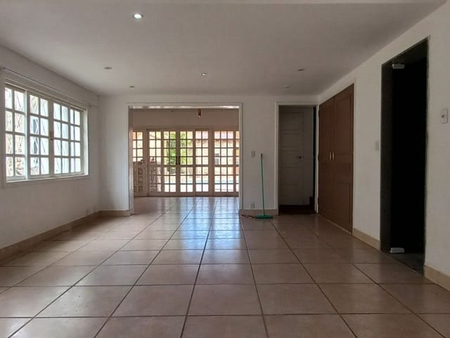 Casa com 369m² 4 quartos e 5 banheiros, à venda, no bairro Vila Valqueire em Rio de Janeiro