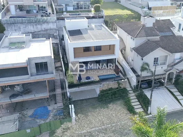 Casa 4 quartos e 7 banheiros, à venda, no bairro Tamboré em Santana de Parnaíba