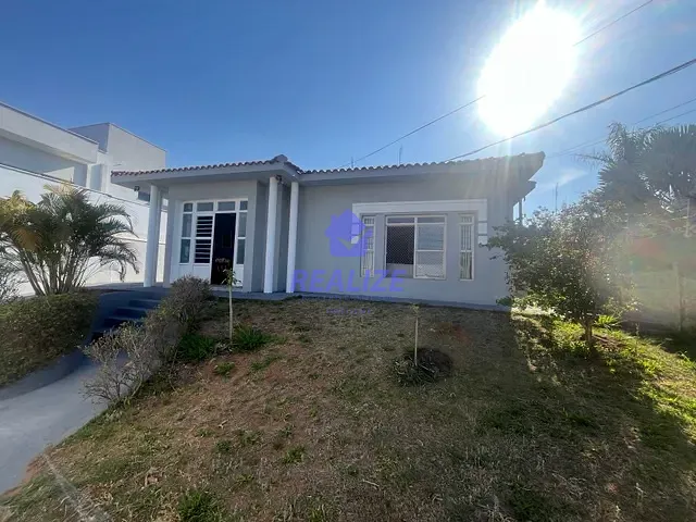 Casa com 680m² 4 quartos e 5 banheiros, à venda, no bairro Centro em Botucatu