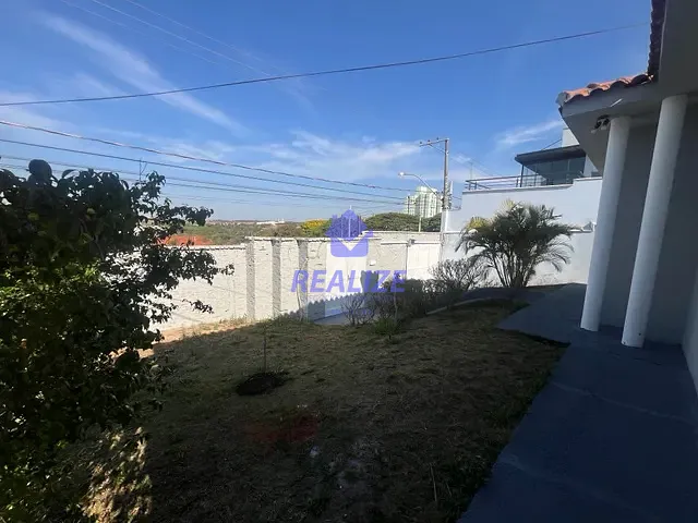 Casa com 680m² 4 quartos e 5 banheiros, à venda, no bairro Centro em Botucatu