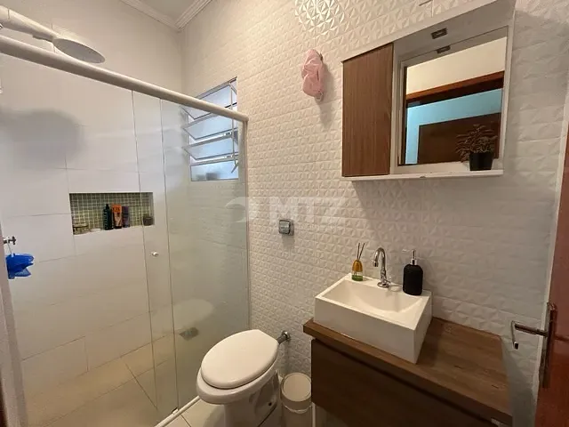 Casa com 125m² 2 quartos e 1 banheiro, à venda, no bairro Jardim Monte Mor em Botucatu