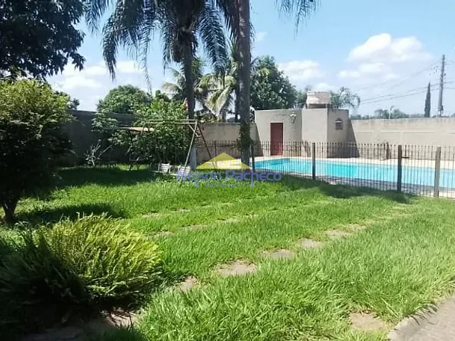 Casa com 855m² 4 quartos e 1 banheiro, à venda, no bairro Vila Fátima em Capivari