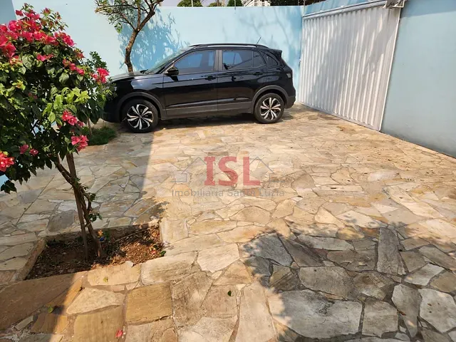 Casa com 300m² 2 quartos e 2 banheiros, à venda, no bairro Vila Santana em Campinas