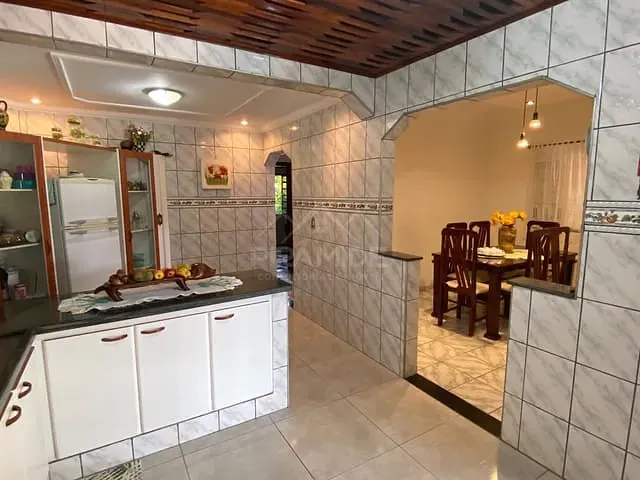 Casa com 250m² 3 quartos e 4 banheiros, à venda, no bairro Jardim Itamaraty em Bandeira do Sul