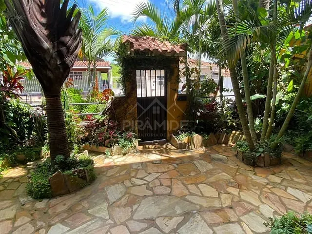 Casa com 250m² 3 quartos e 4 banheiros, à venda, no bairro Jardim Itamaraty em Bandeira do Sul