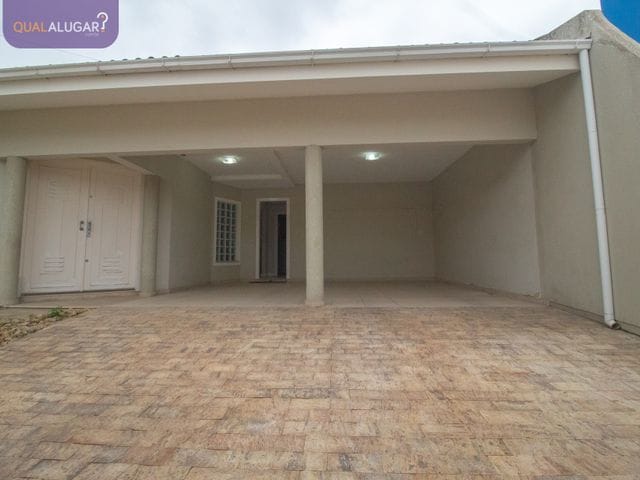Casa com 361m² 3 quartos e 3 banheiros, para alugar, no bairro Revoredo em Tubarão