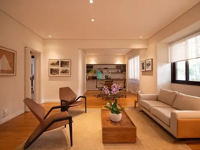 Casa com 260m² 3 quartos e 2 banheiros, à venda, no bairro Urca em Rio de Janeiro